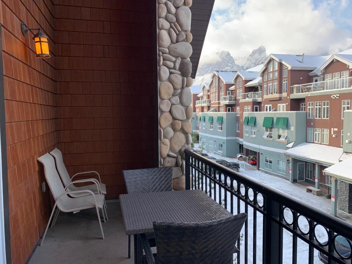 Luxury Two Queen Beds Condo - Grande Rockies Resort Indoor Parking Pool Hot Tub Gym Canmore Buitenkant foto