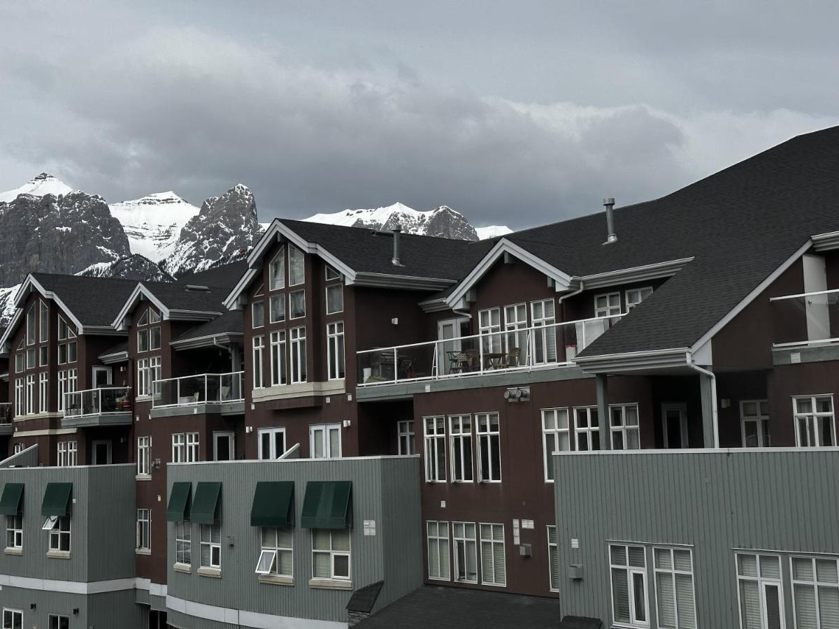 Luxury Two Queen Beds Condo - Grande Rockies Resort Indoor Parking Pool Hot Tub Gym Canmore Buitenkant foto